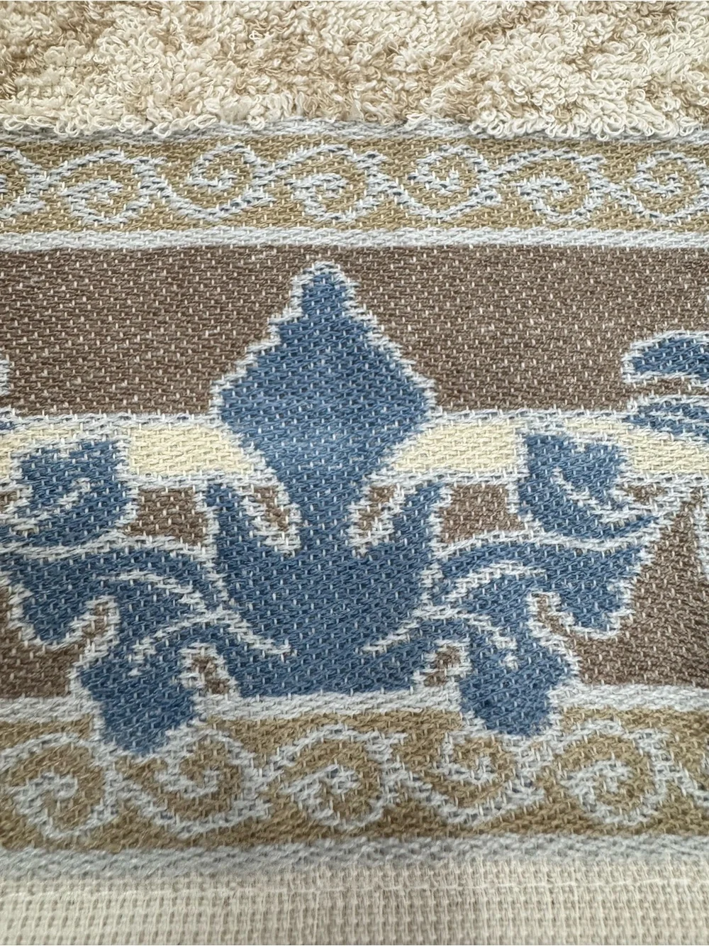 NWT Royal Velvet Fieldcrest RU Florentine Champagne Bath Towels Set of 2 USA